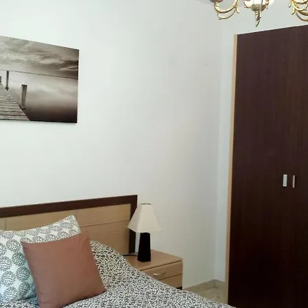 Apartment With 2 Bedrooms In Cenlle, With Wonderful Mountain View, Furnished ... *
