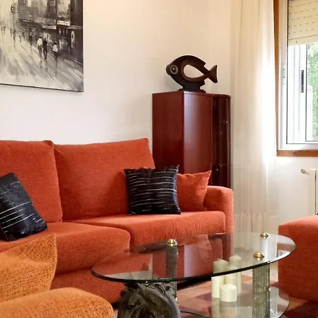 With 2 Bedrooms In Cenlle, With Wonderful Mountain View, Furnished ... * Laias