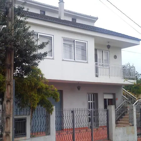 With 2 Bedrooms In Cenlle, With Wonderful Mountain View, Furnished ... * Laias